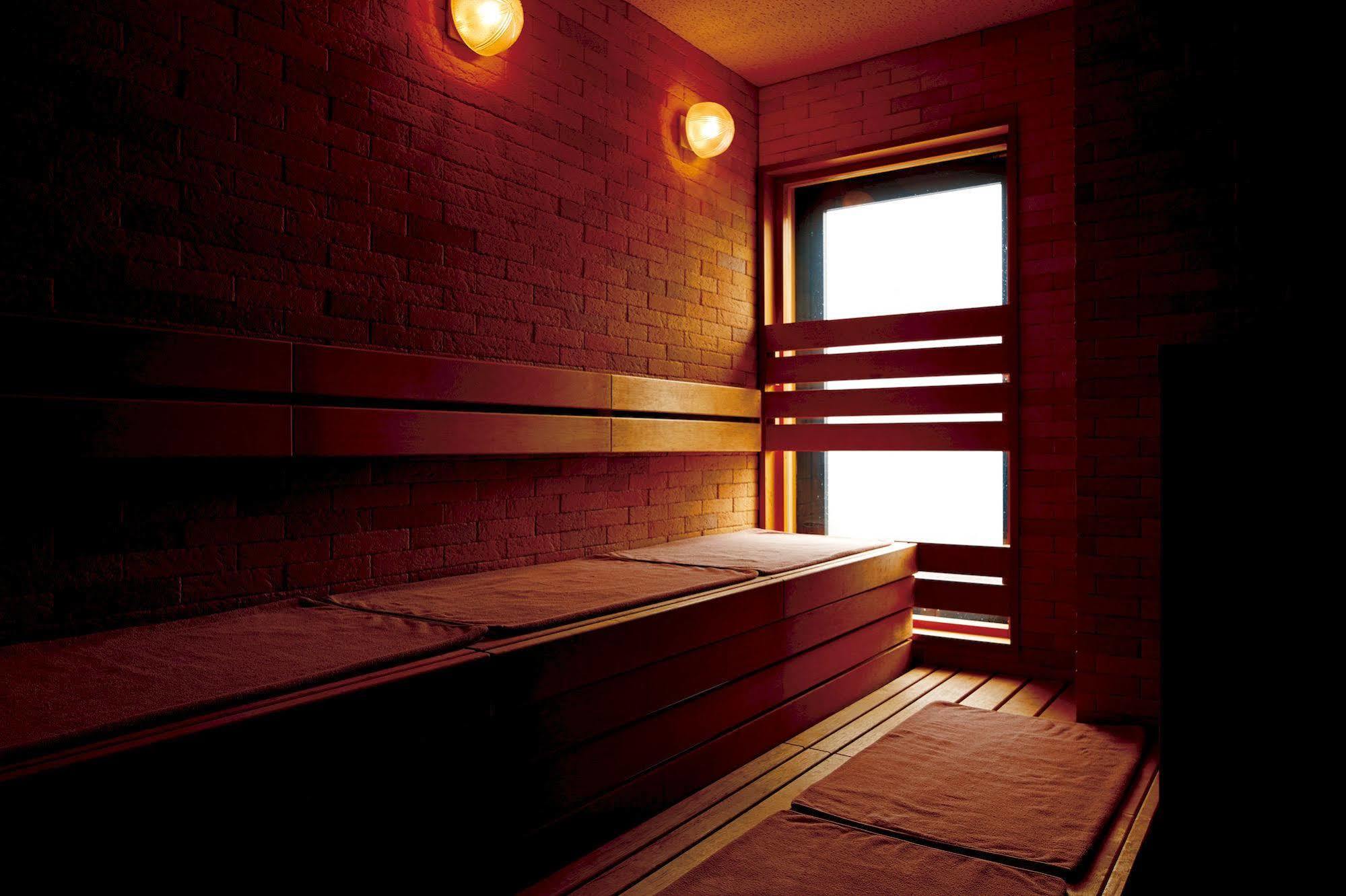 Natural Hot Spring Midosuji Hotel Osaka Exterior foto
